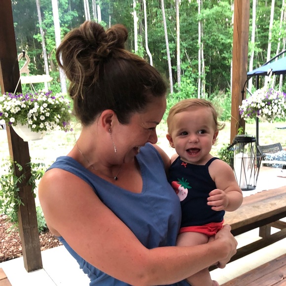 Meet your Posher, Ashley - Picture 1 of 9